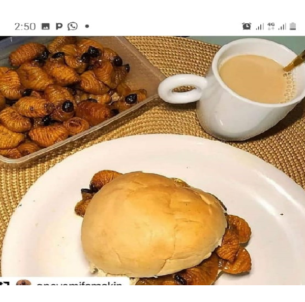 Palm worms sandwich